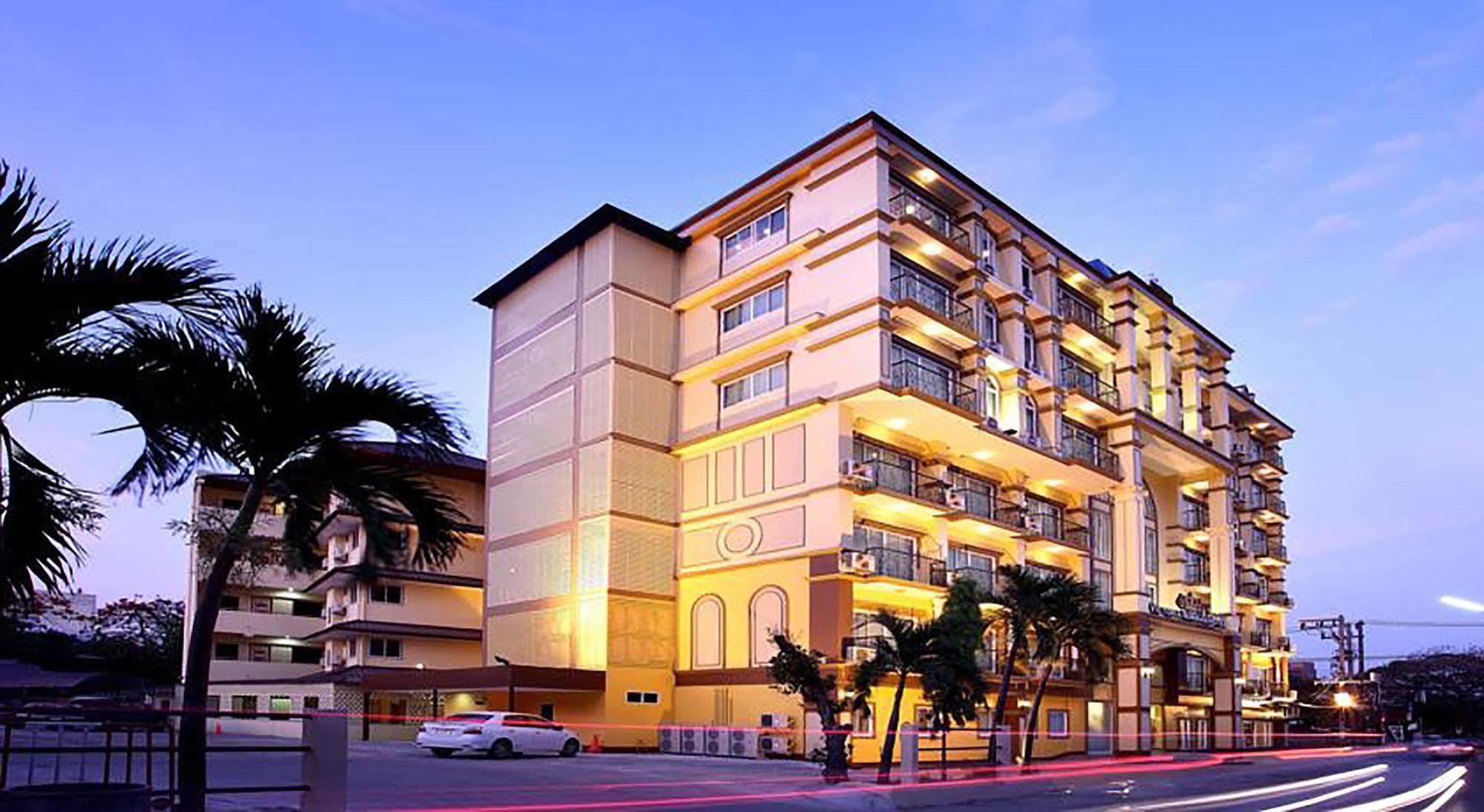 צ'יאנג מאי Victoria Nimman Hotel מראה חיצוני תמונה